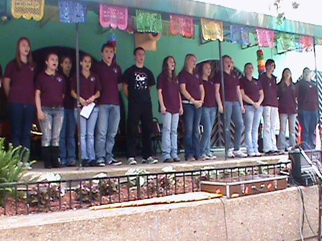 OJSH Choir Performing 2011